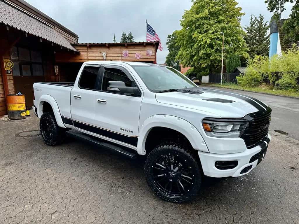 Dodge RAM 1500 V8 5,7L*4X4*OFF-ROAD*LARAMIE*LED*AHK*TOP* 09/2020-photo-6