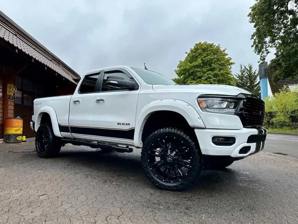 Dodge RAM 1500 V8 5,7L*4X4*OFF-ROAD*LARAMIE*LED*AHK*TOP* 09/2020-photo-8