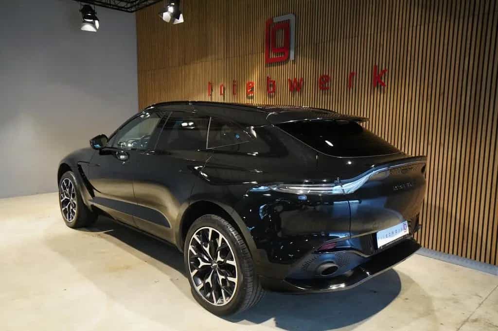 Aston Martin DBX 4.0 V8*Sportabgas*Body Pack Black*22 Zoll* 03/2022-photo-1