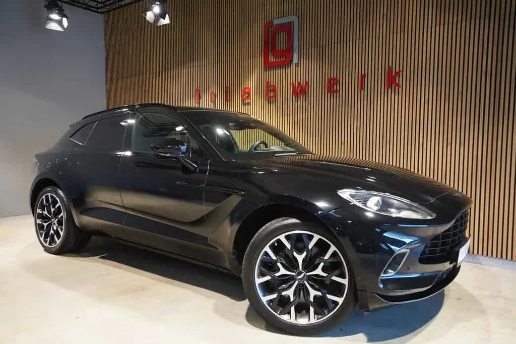 Aston Martin DBX 4.0 V8*Sportabgas*Body Pack Black*22 Zoll* 03/2022-photo-2
