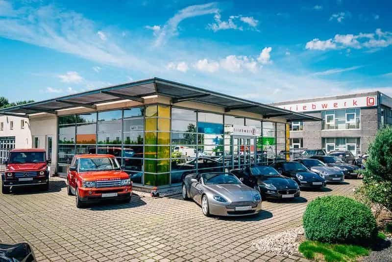 Aston Martin DBX 4.0 V8*Sportabgas*Body Pack Black*22 Zoll* 03/2022-photo-3