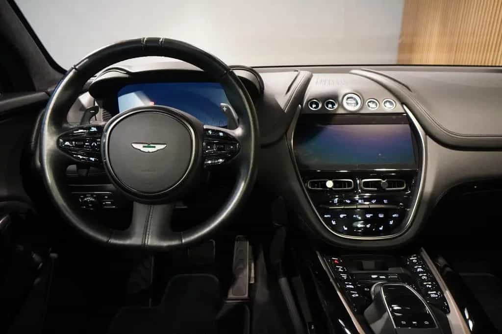 Aston Martin DBX 4.0 V8*Sportabgas*Body Pack Black*22 Zoll* 03/2022-photo-6