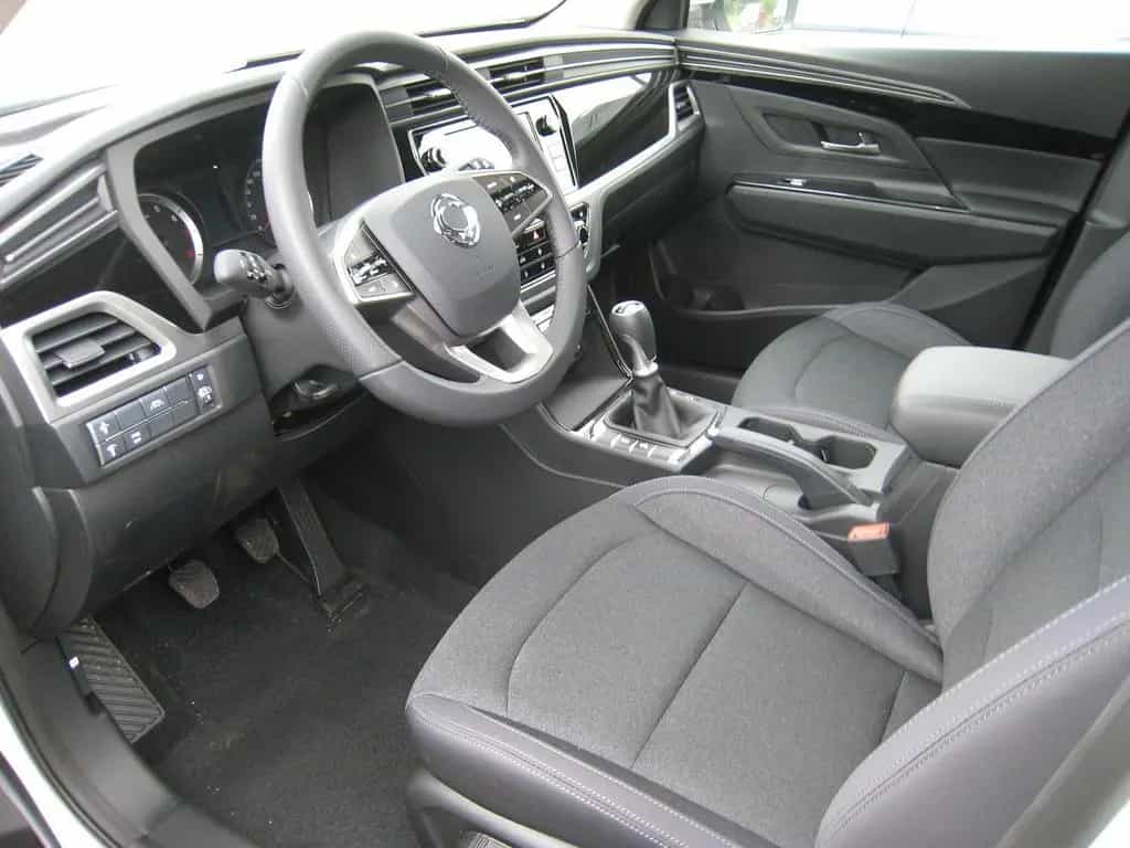 Ssangyong Korando 1.5T-GDi Amber 2WD Sitzhzg 03/2025-photo-6