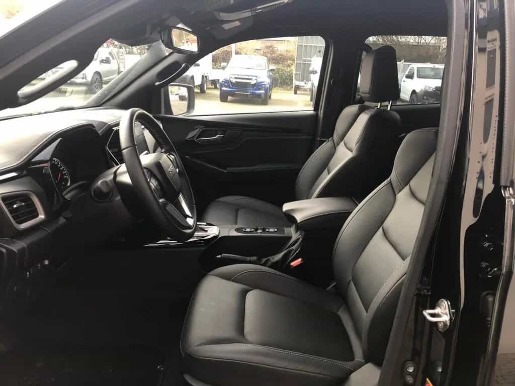 Isuzu D-Max Double Cab V-Cross AT " BAD-MAX " null-photo-14