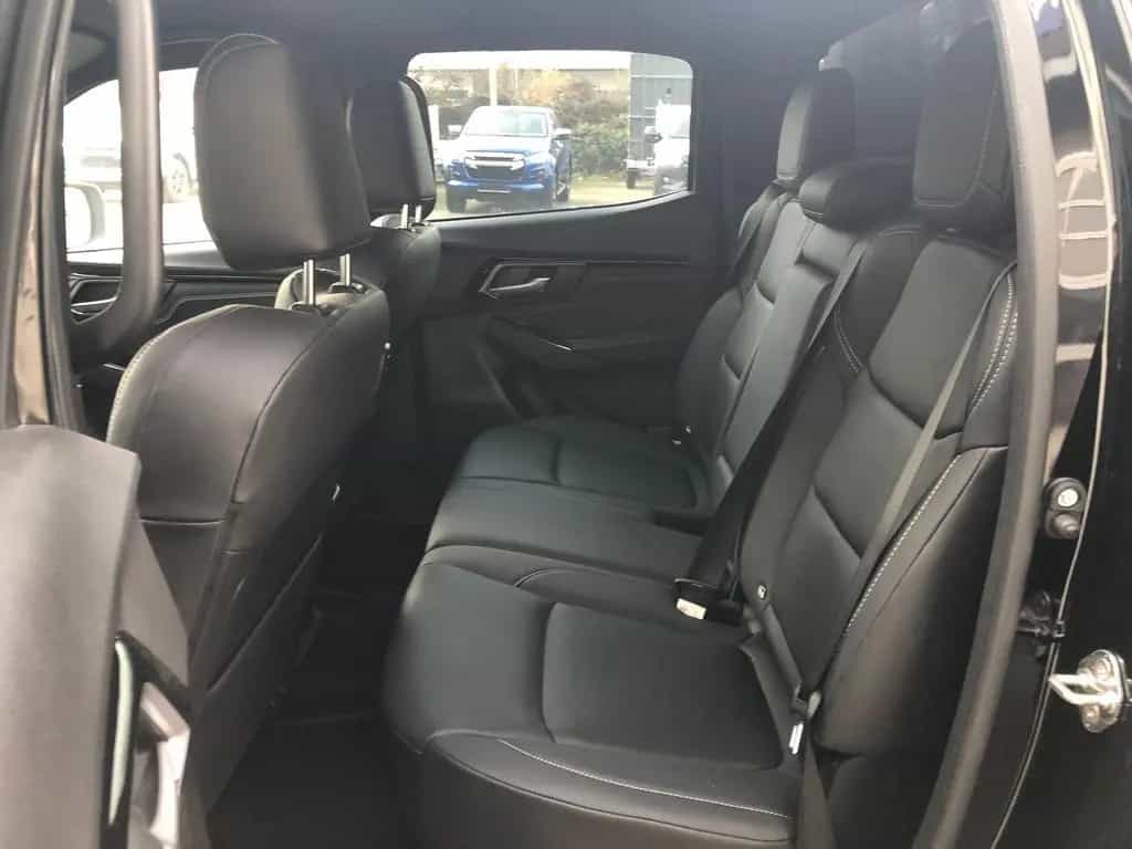 Isuzu D-Max Double Cab V-Cross AT " BAD-MAX " null-photo-15