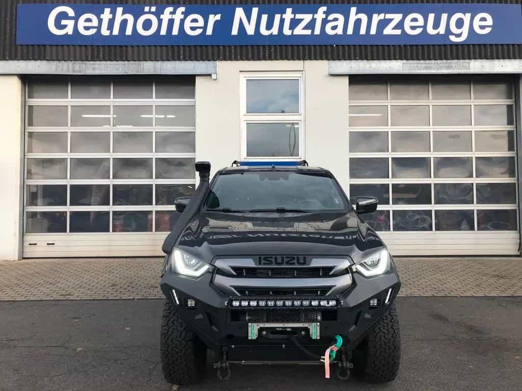 Isuzu D-Max Double Cab V-Cross AT " BAD-MAX " null-photo-2