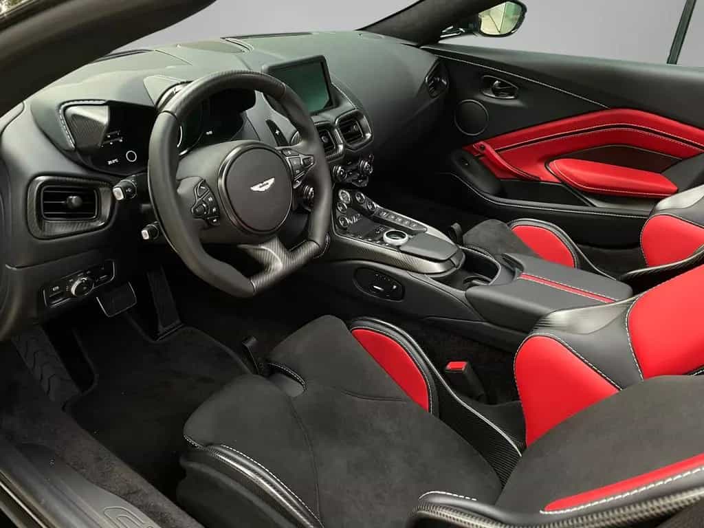 Aston Martin V12 Vantage Roadster 03/2023-photo-13