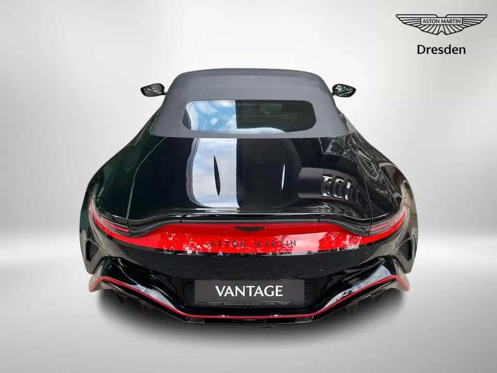 Aston Martin V12 Vantage Roadster 03/2023-photo-18