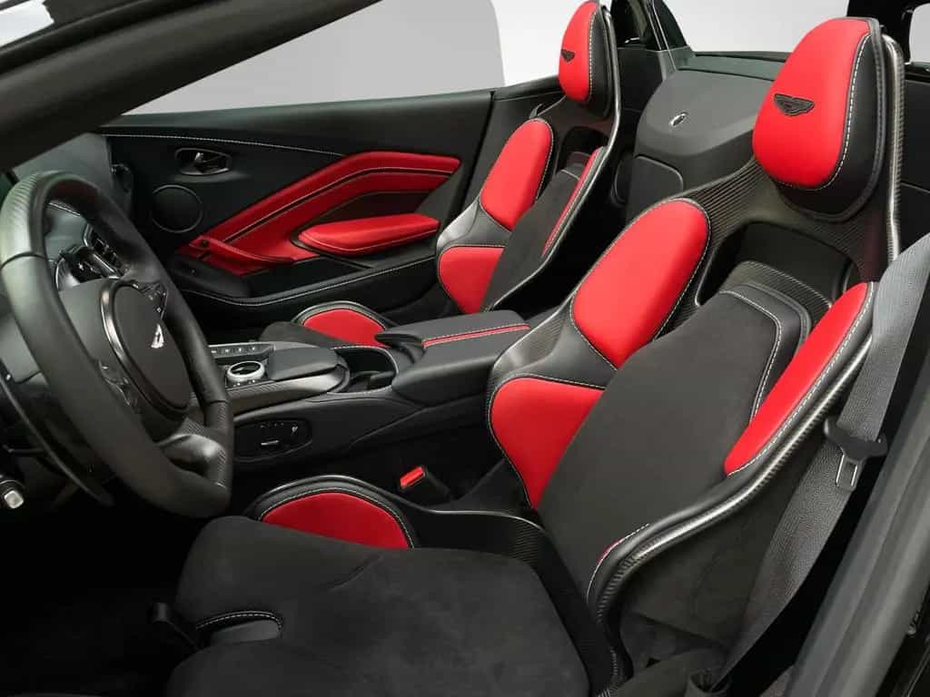 Aston Martin V12 Vantage Roadster 03/2023-photo-7