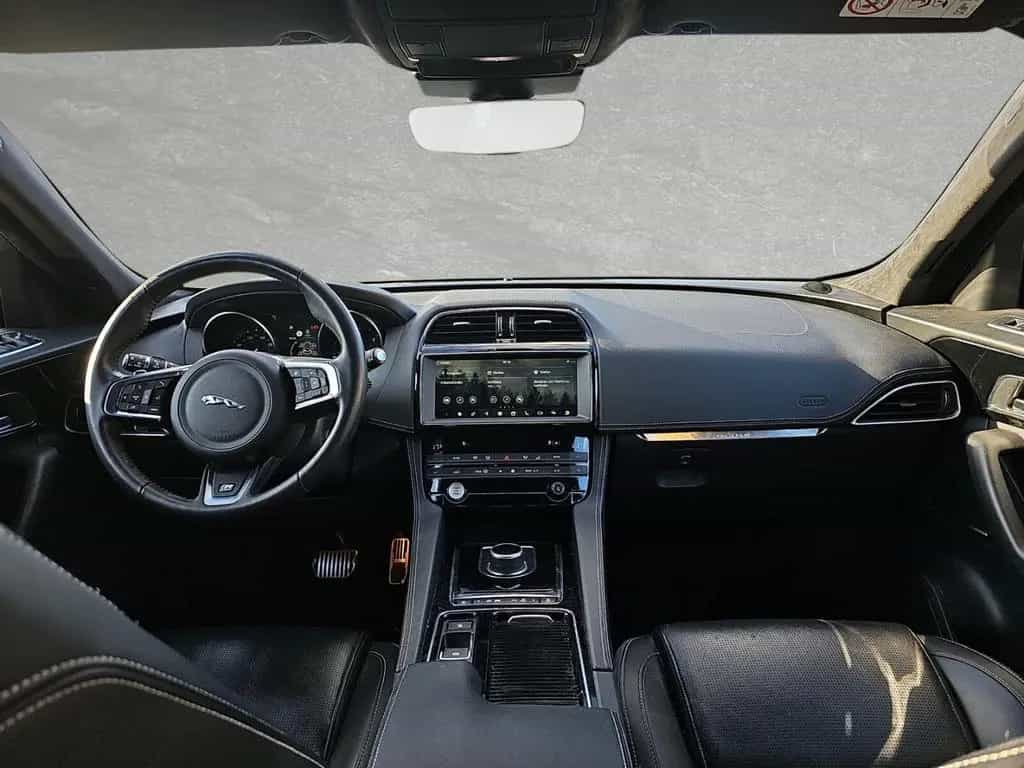 Jaguar F-Pace 20d AWD R-Sport ACC LED 20 MERIDIAN LEDER 06/2020-photo-4