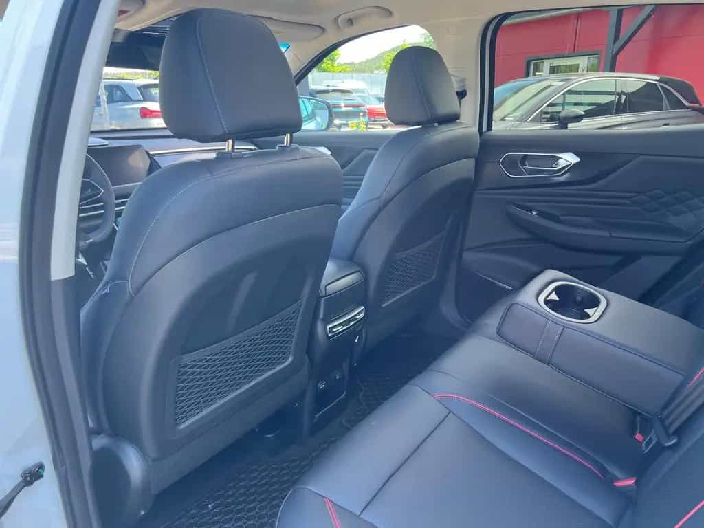 BAIC Beijing X75 Top Ausstattung alle Farben bestell. null-photo-13