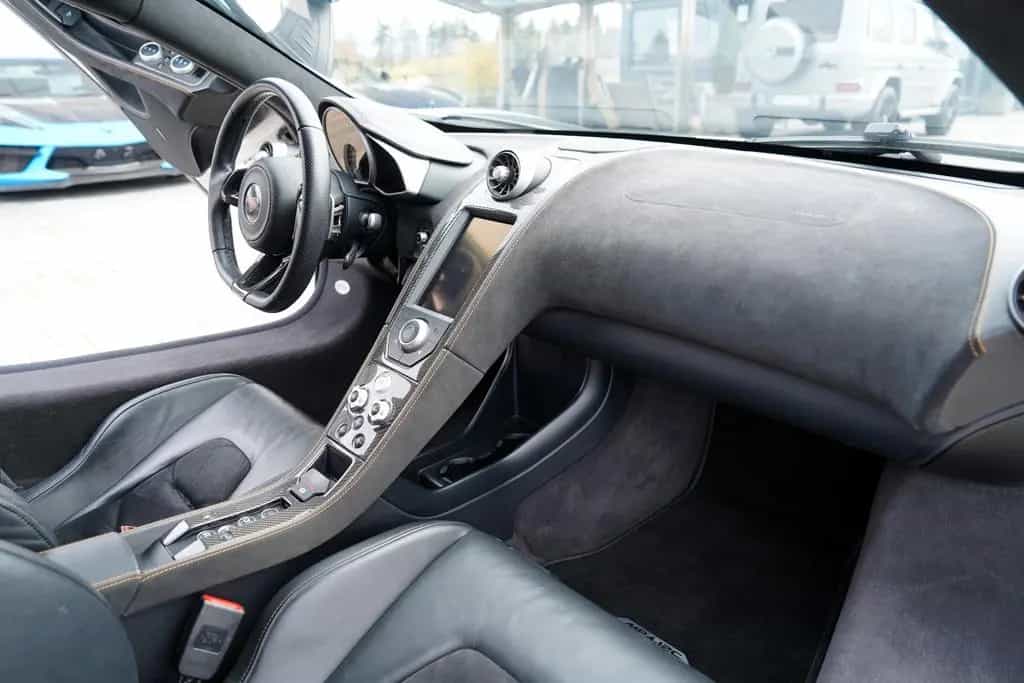 McLaren MP4-12C 3.8 V8  MANSORY 09/2012-photo-13