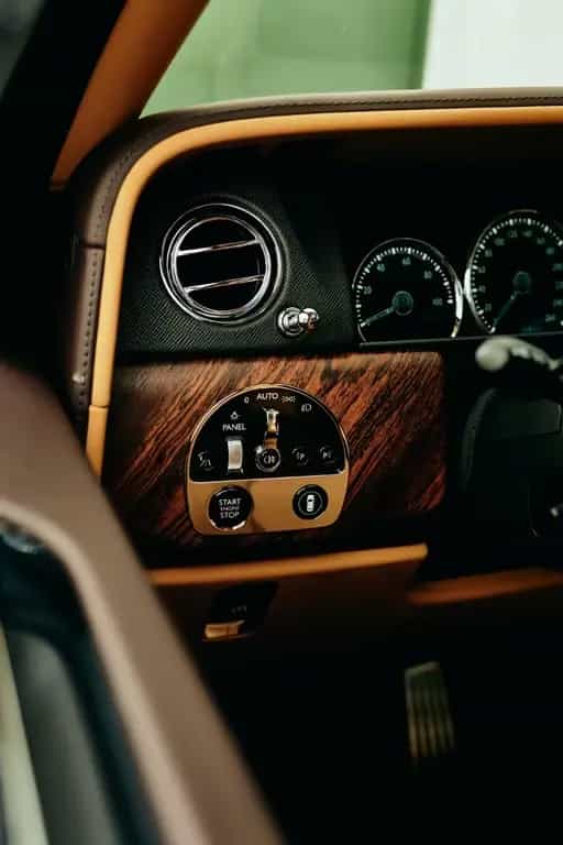 Rolls-Royce Cullinan 0 KM, VOLL, VOLL, AHK 05/2020-photo-11