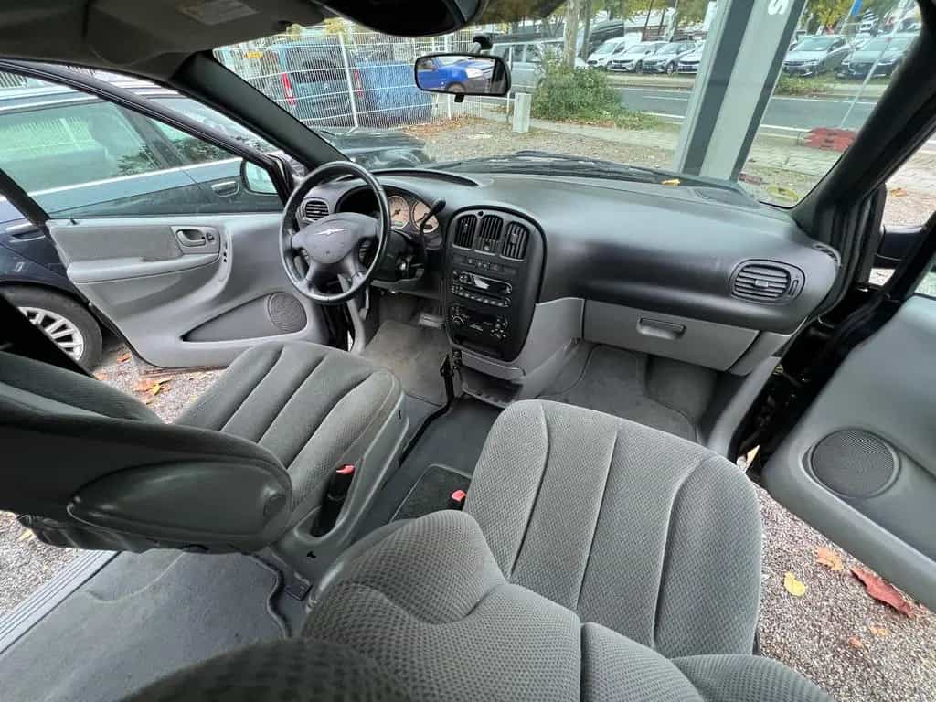 Chrysler Voyager 2.8 CRD SE 12/2006-photo-13