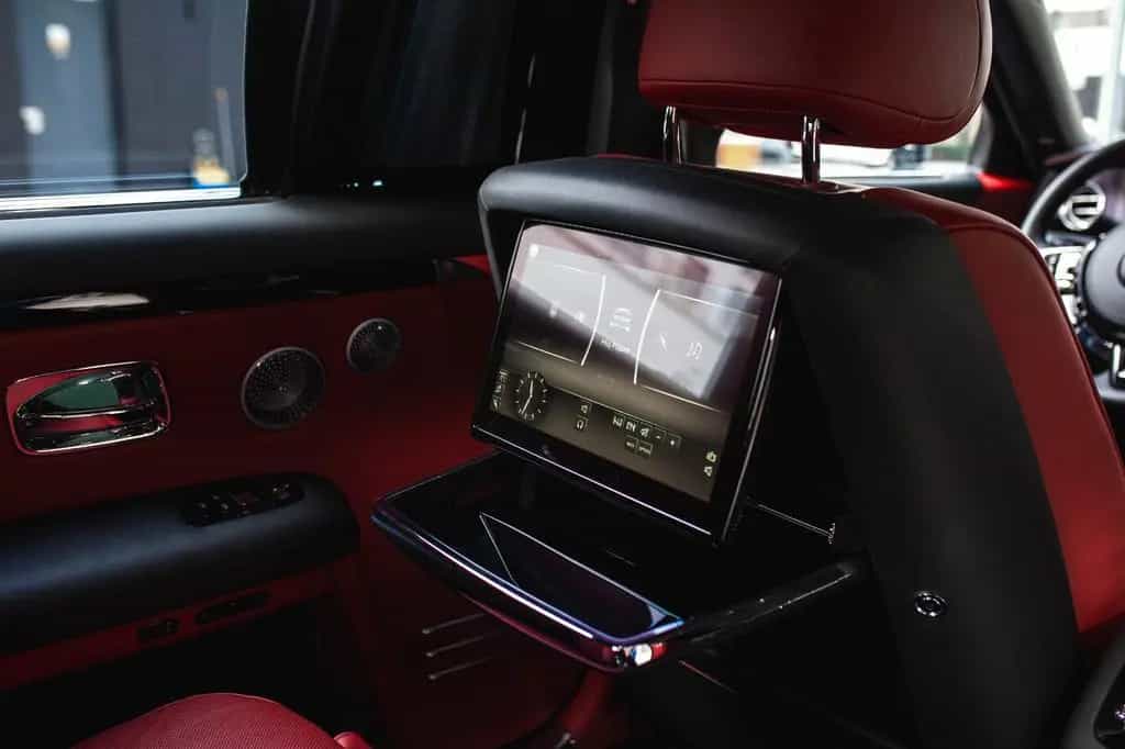 Rolls-Royce Ghost EWB Bespoke, High spec, Warranty 09/2021-photo-17