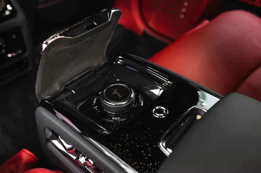 Rolls-Royce Ghost EWB Bespoke, High spec, Warranty 09/2021-photo-20