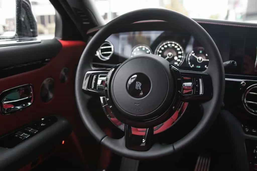 Rolls-Royce Ghost EWB Bespoke, High spec, Warranty 09/2021-photo-23