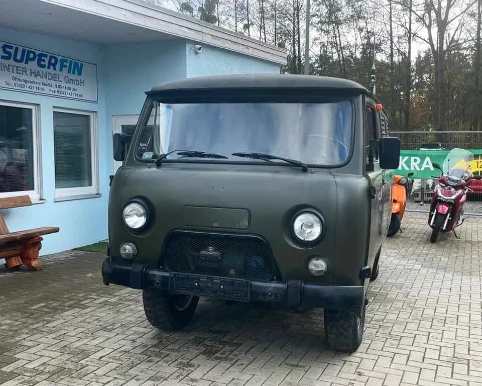 Other Other UAZ Buchanka KASTENWAGEN 4X4 ALLRAD LPG AHK 03/2008-photo-1