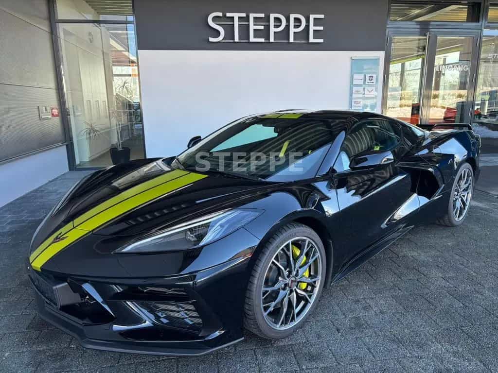 Corvette C8 Stingray Coupe 6,2 V8 3LT Europamodell 08/2025-photo-0