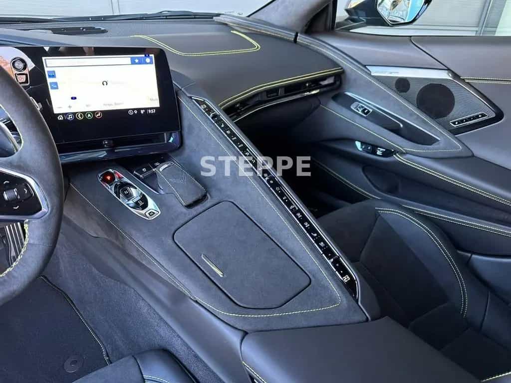 Corvette C8 Stingray Coupe 6,2 V8 3LT Europamodell 08/2025-photo-10