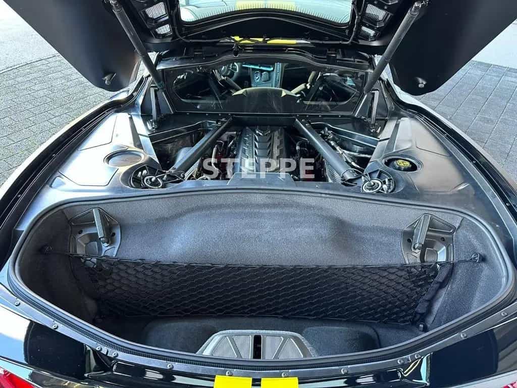Corvette C8 Stingray Coupe 6,2 V8 3LT Europamodell 08/2025-photo-17