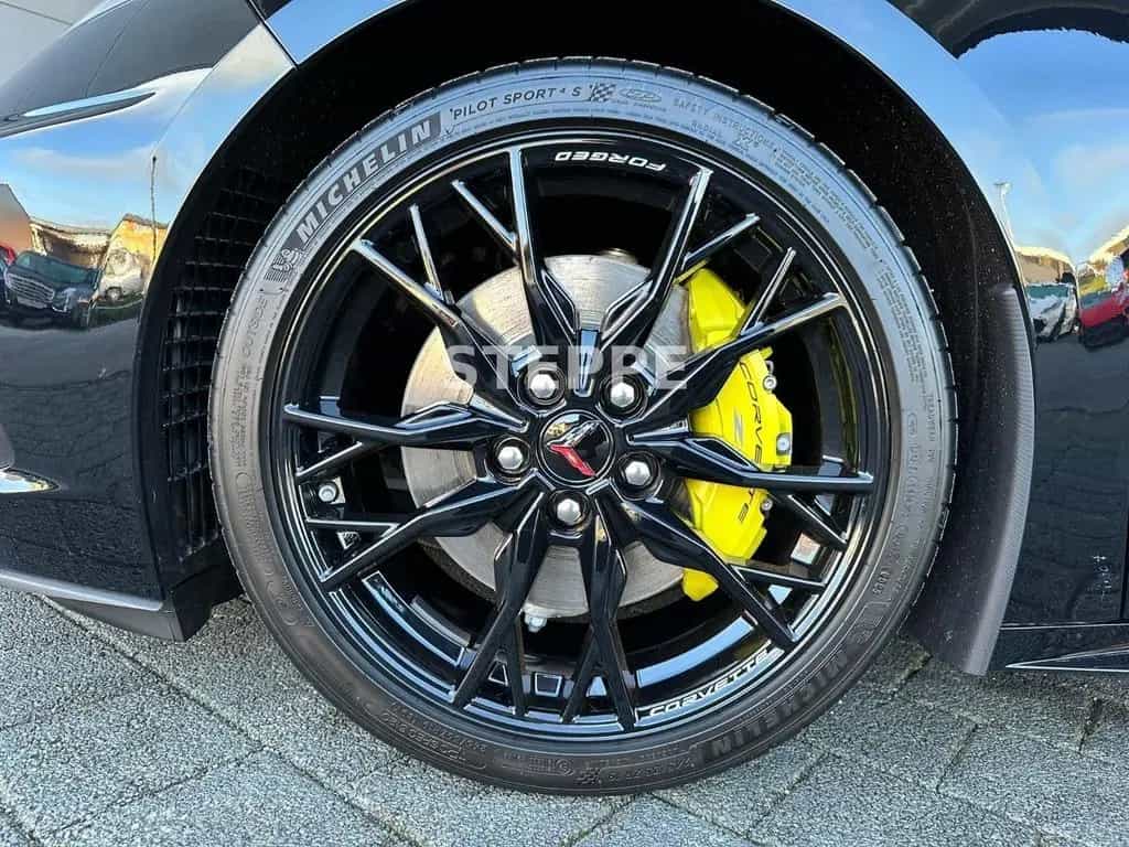 Corvette C8 Stingray Coupe 6,2 V8 3LT Europamodell 08/2025-photo-23