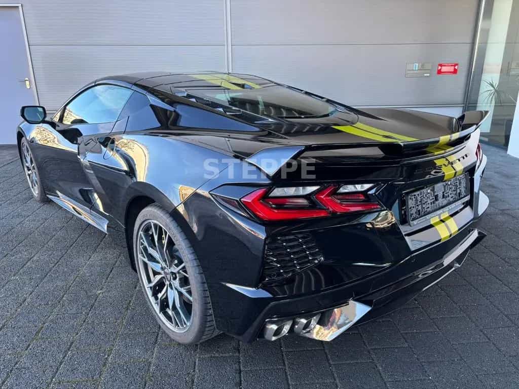 Corvette C8 Stingray Coupe 6,2 V8 3LT Europamodell 08/2025-photo-3