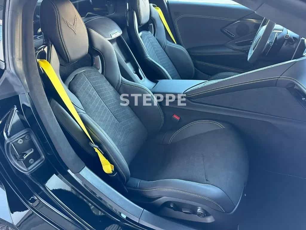 Corvette C8 Stingray Coupe 6,2 V8 3LT Europamodell 08/2025-photo-8