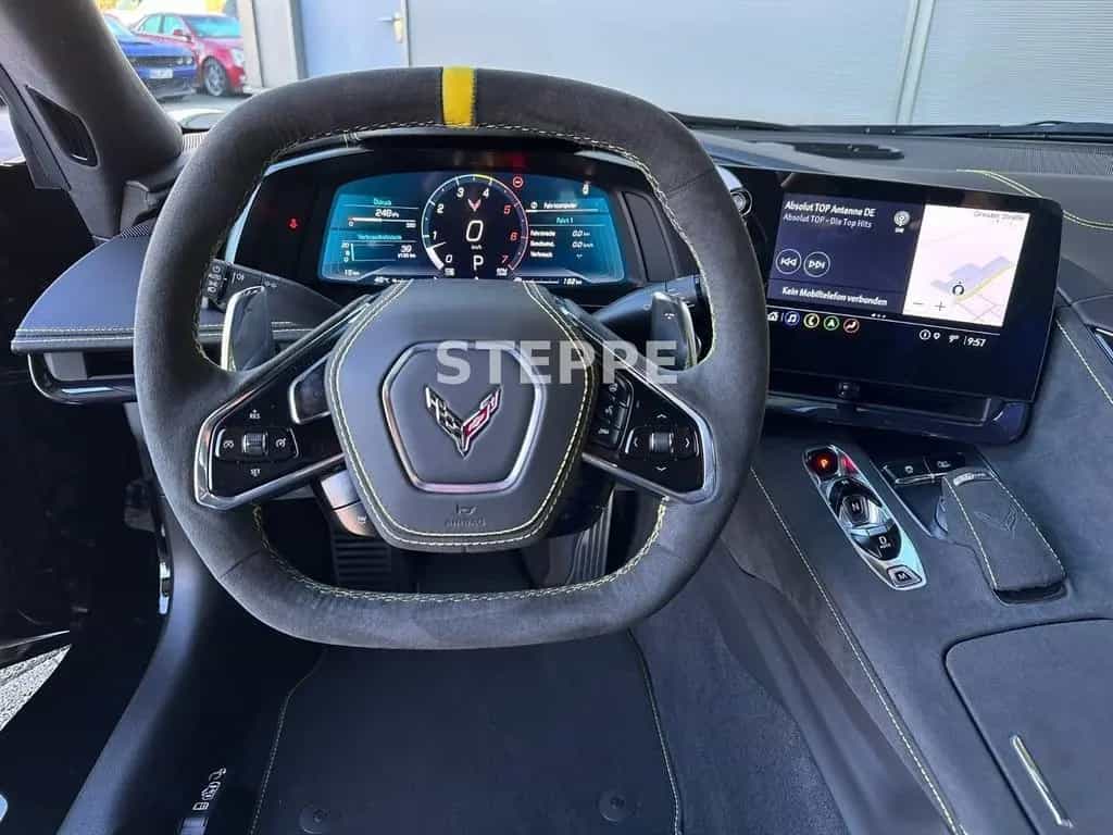 Corvette C8 Stingray Coupe 6,2 V8 3LT Europamodell 08/2025-photo-9