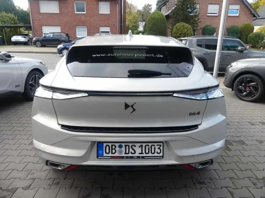 DS Automobiles DS4 BlueHDi 130 Performance Line+ 09/2023-photo-4