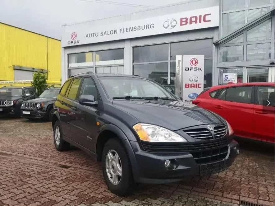Ssangyong Kyron Xdi 2WD Automatik* AHK 2.300KG *Verkauf im 11/2006-photo-0