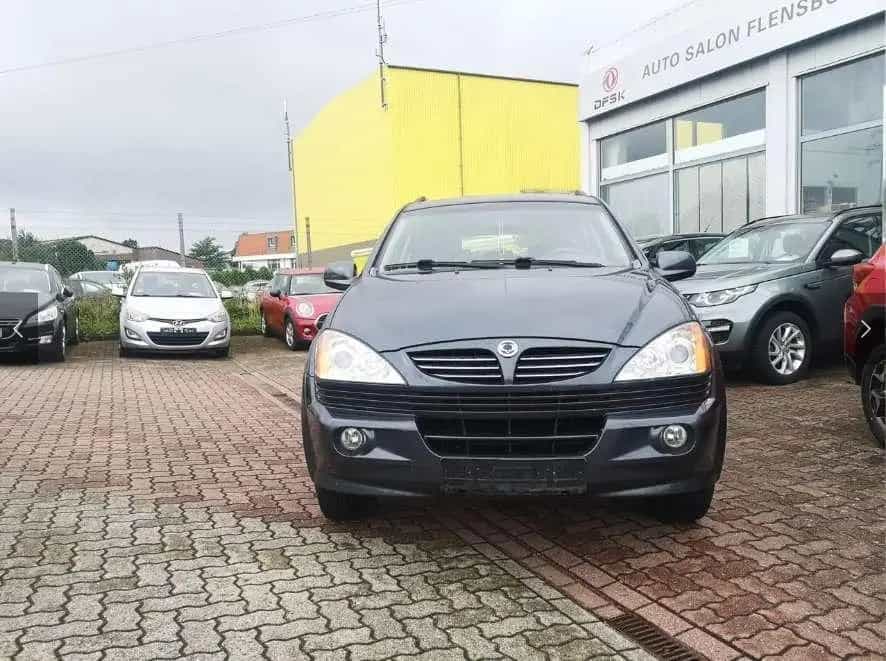 Ssangyong Kyron Xdi 2WD Automatik* AHK 2.300KG *Verkauf im 11/2006-photo-1