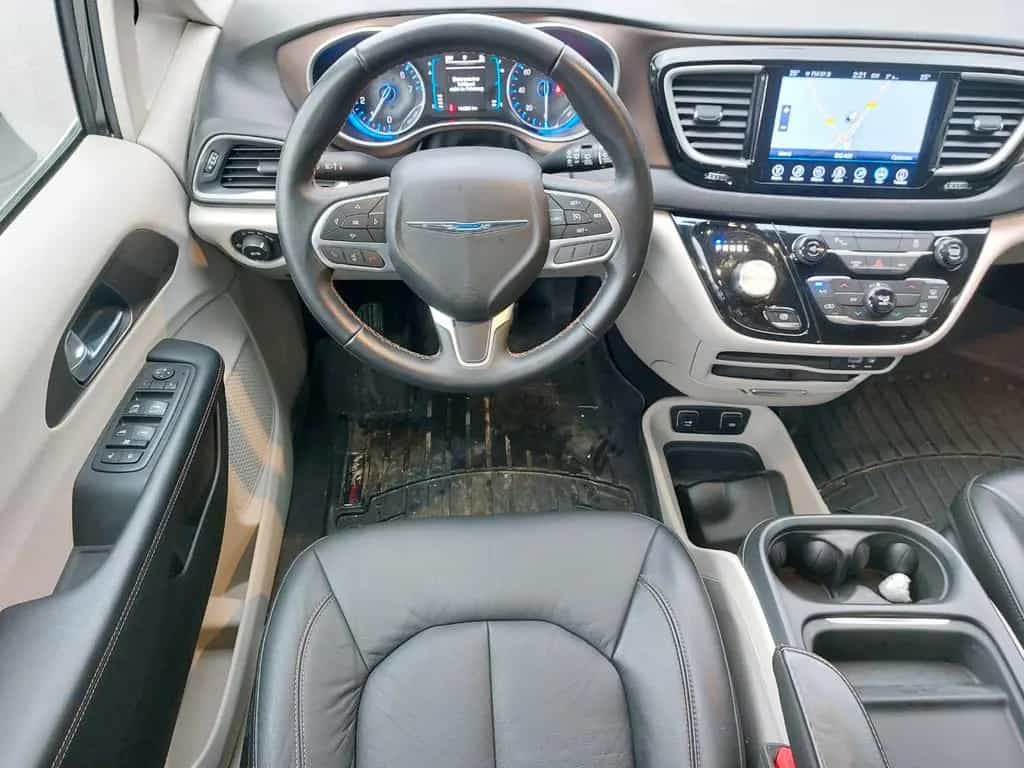 Chrysler Pacifica 3.6 V6 - LEDER - NAVI - 7*Sitzer 07/2017-photo-7