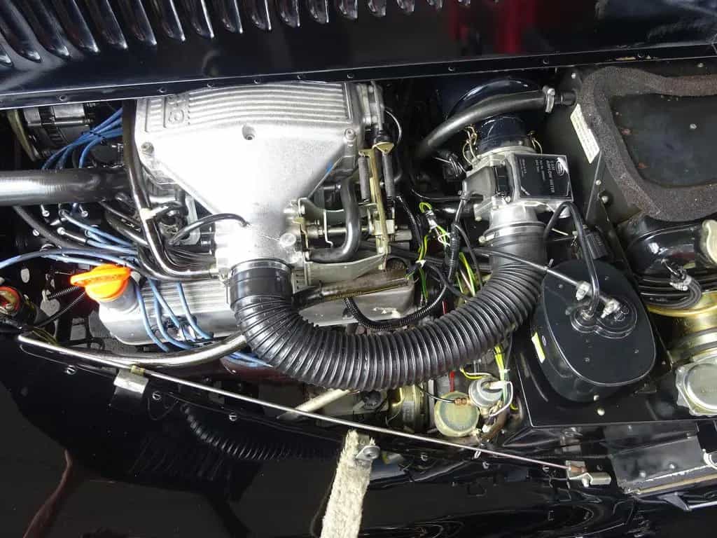Morgan Plus 8 3,9 36.000 km breite Version H-Zulassung 01/1994-photo-9
