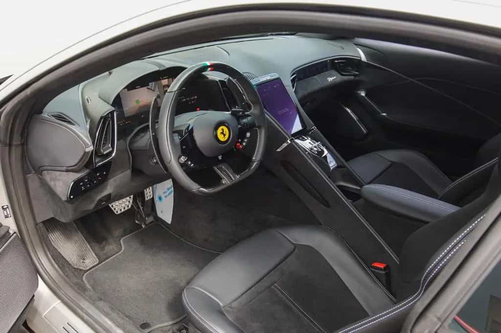 Ferrari Roma 03/2023-photo-10