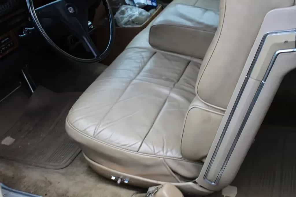 Cadillac Deville Coupe' De Ville 7,6 Lit., V8 Original Zustand!! 07/1970-photo-14