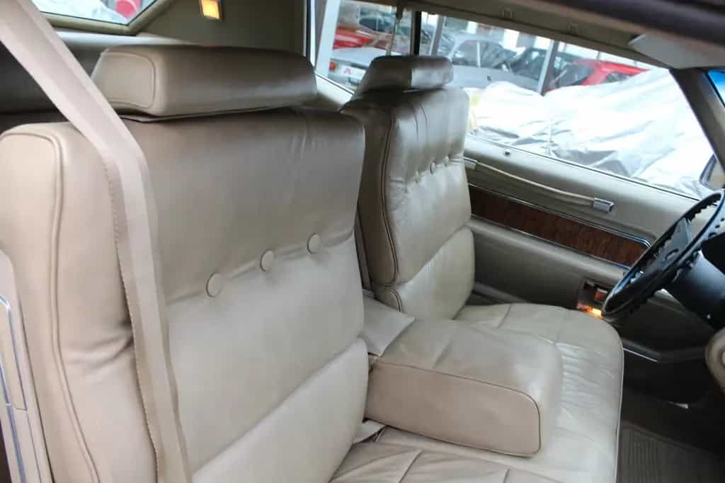 Cadillac Deville Coupe' De Ville 7,6 Lit., V8 Original Zustand!! 07/1970-photo-15