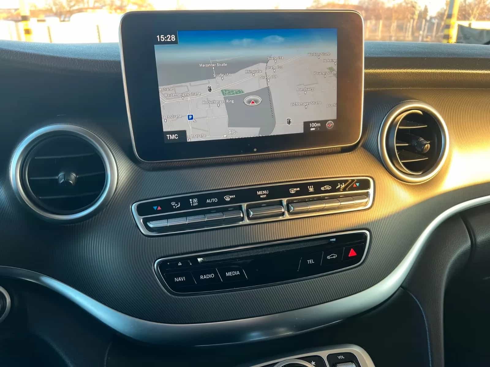 Mercedes-Benz V-Class 250 01/2019-photo-15