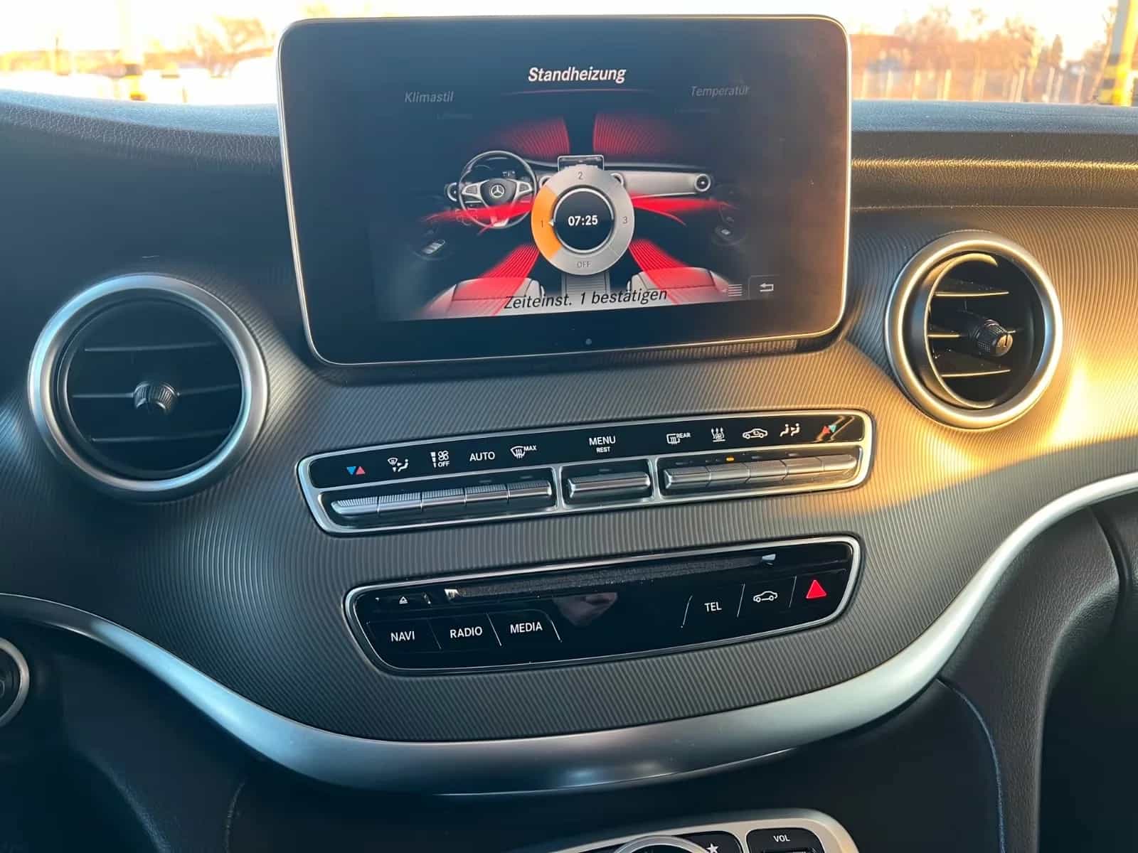 Mercedes-Benz V-Class 250 01/2019-photo-20