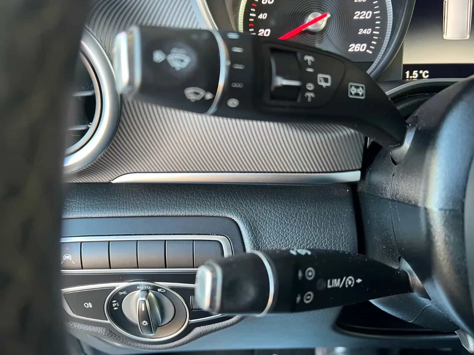 Mercedes-Benz V-Class 250 01/2019-photo-23