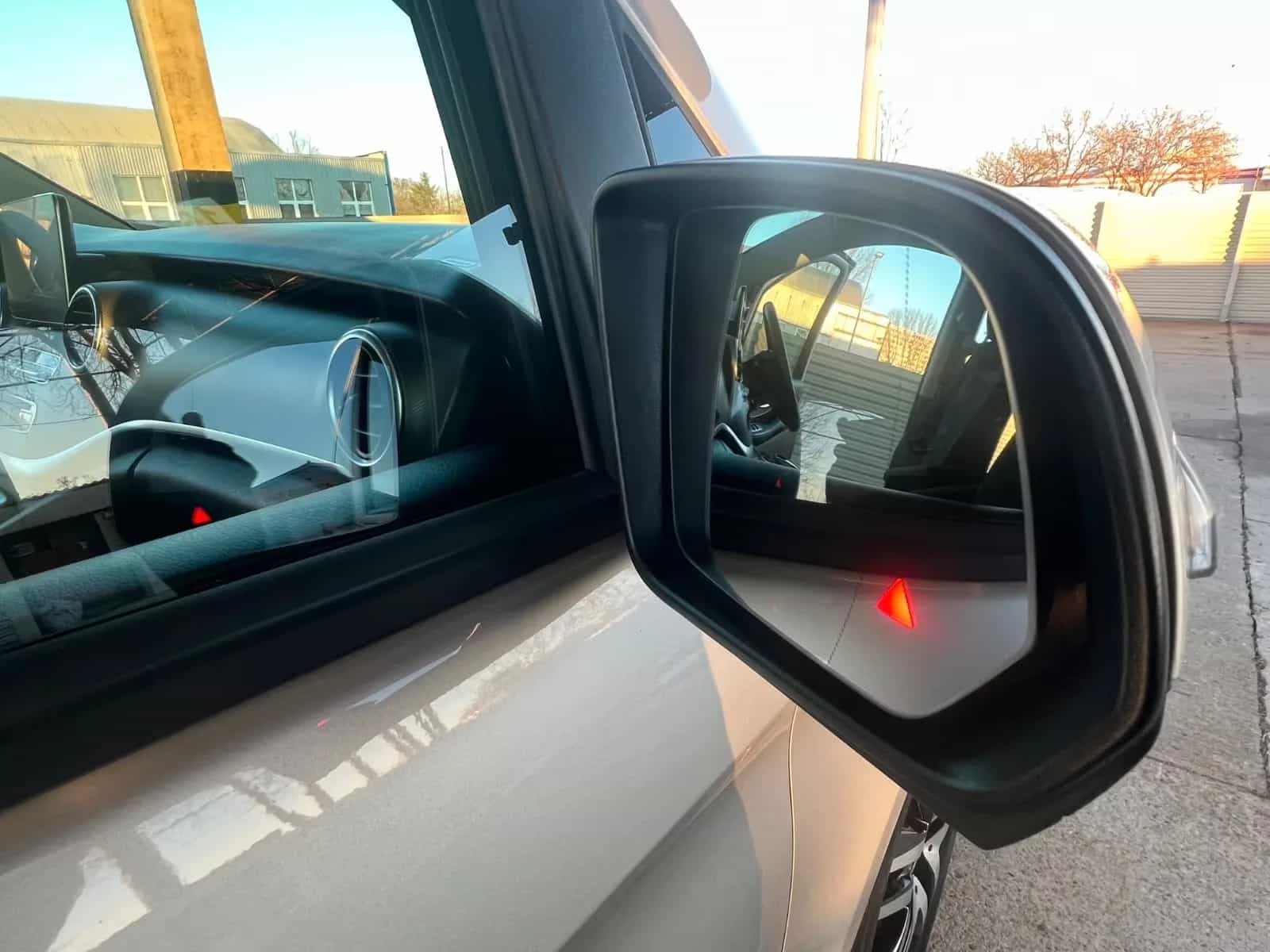 Mercedes-Benz V-Class 250 01/2019-photo-26