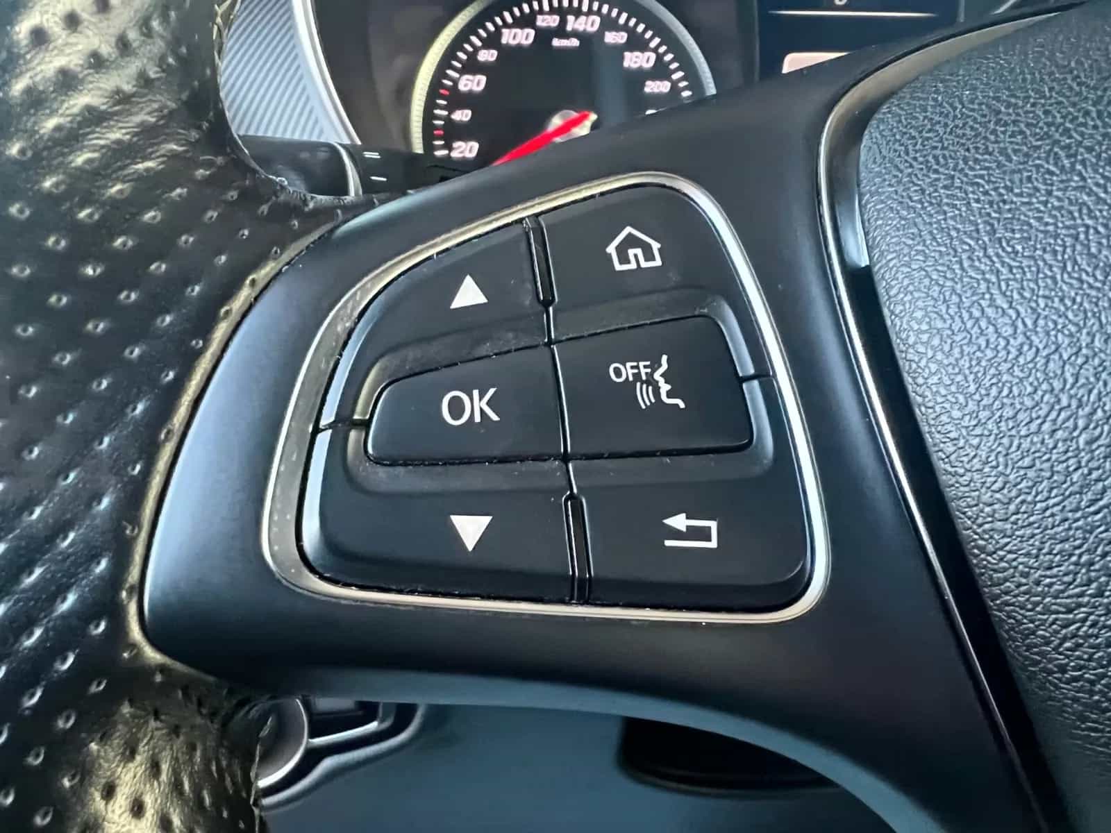 Mercedes-Benz V-Class 250 01/2019-photo-27
