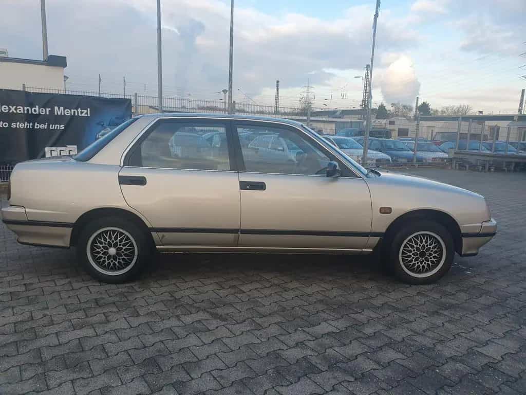 Daihatsu Applause 1.6 1 HAND erst 87158 km H-KENNZEICHEN 04/1990-photo-4