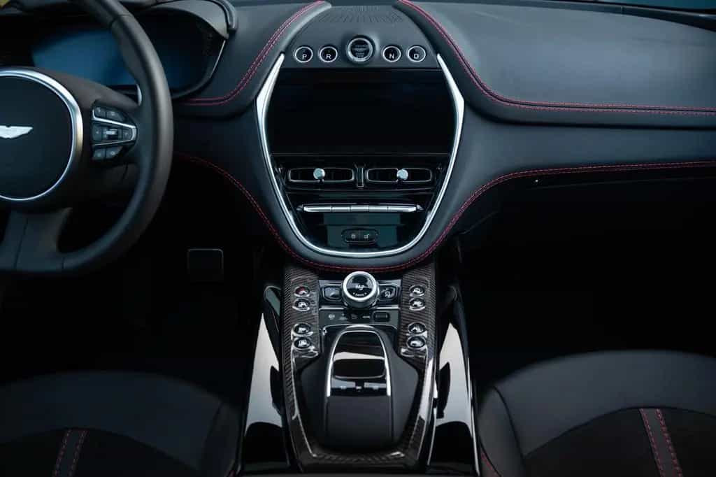 Aston Martin DBX 4.0 V8 DBX707 07/2025-photo-15