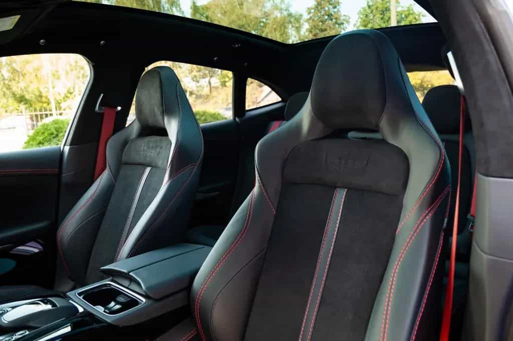Aston Martin DBX 4.0 V8 DBX707 07/2025-photo-17