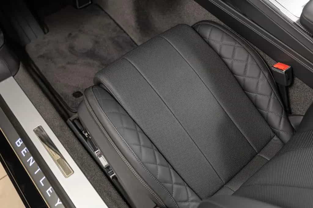 Bentley Continental GTC Azure V8 07/2025-photo-10