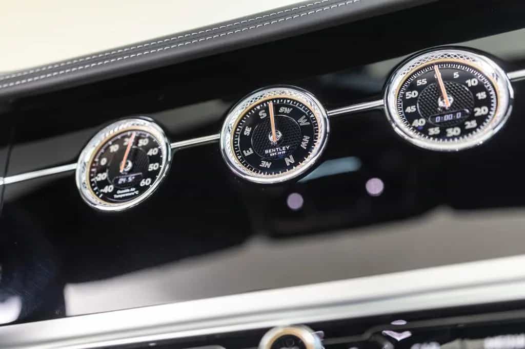 Bentley Continental GTC Azure V8 07/2025-photo-13