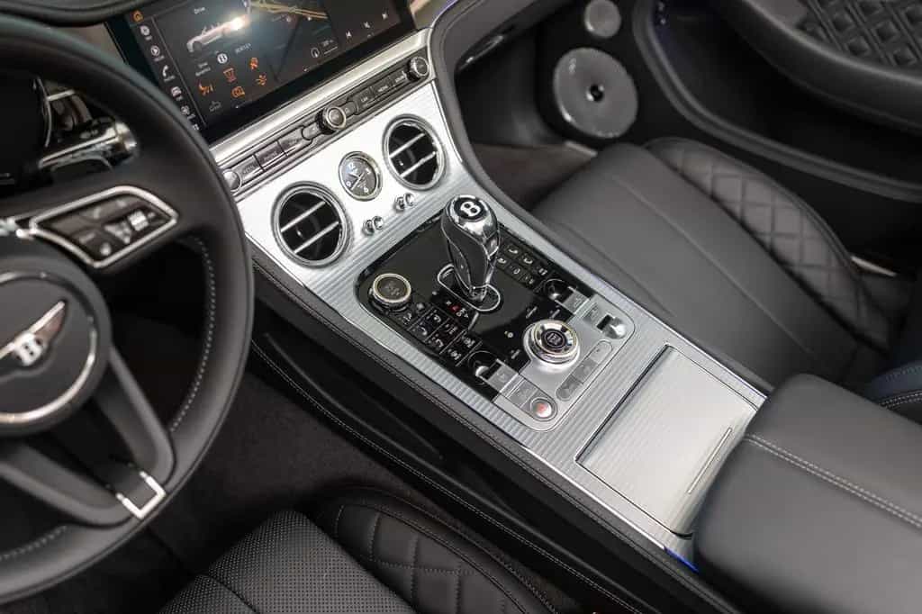 Bentley Continental GTC Azure V8 07/2025-photo-20