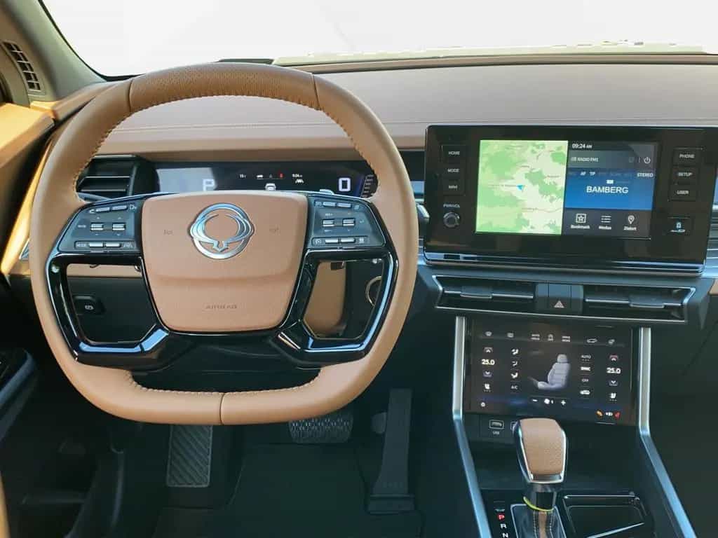 Ssangyong Torres Forest Edition 2WD AT  Leder, Automatik 08/2023-photo-12