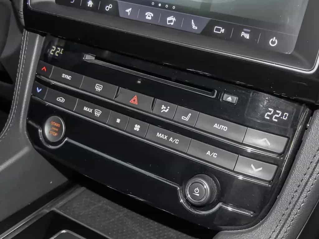 Jaguar F-Pace Prestige AWD 30d EU6d-T Allrad AHK-abnehm 09/2020-photo-10